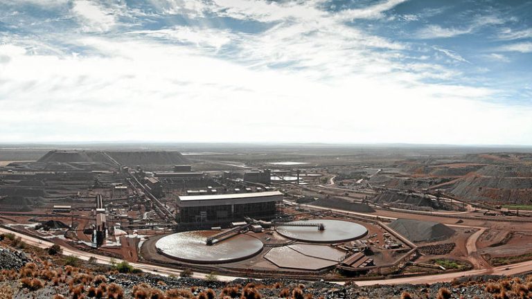 África do Sul. Kumba Iron Ore anuncia corte de 500 empregos devido a problemas logísticos  
