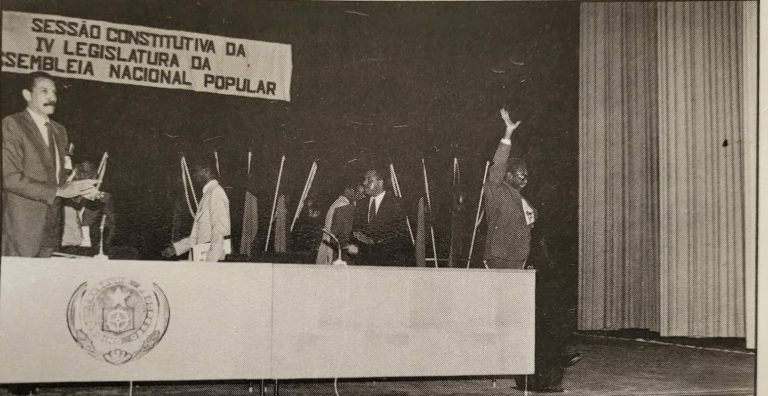 Efeméride. 35 anos da I Assembleia Nacional da II República