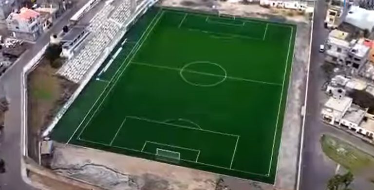 Governo e Câmara Municipal investem na remodelação da relva do Estádio João Serra
