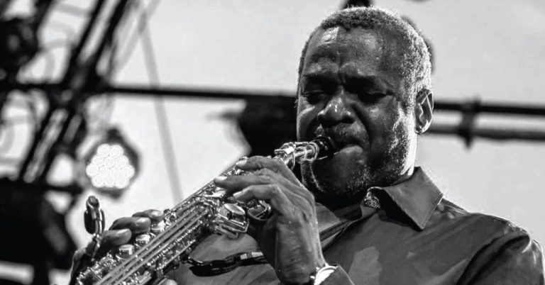 Primeiro-Ministro lamenta morte do músico Totinho