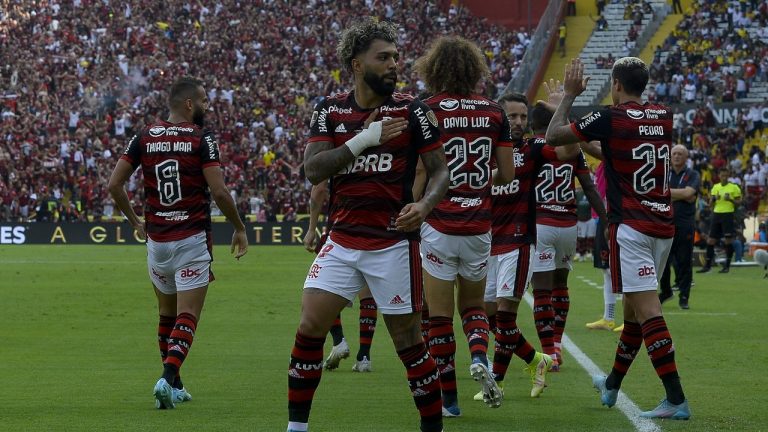 Gabigol decide e dá terceira Libertadores ao Flamengo