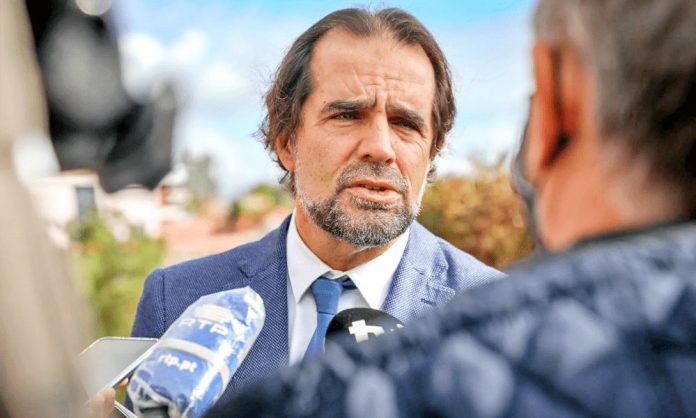 governo-cair-era-a-melhor-coisa-que-podia-acontecer-ao-pais-miguel-albuquerque-4