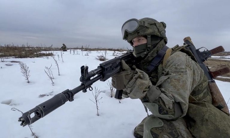 Tensão na Ucrânia. NATO reúne-se de emergência com Kiev
