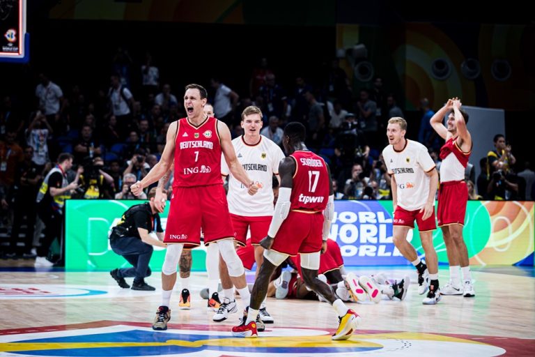 Mundial de Basquetebol. Alemanha e Sérvia na grande final 