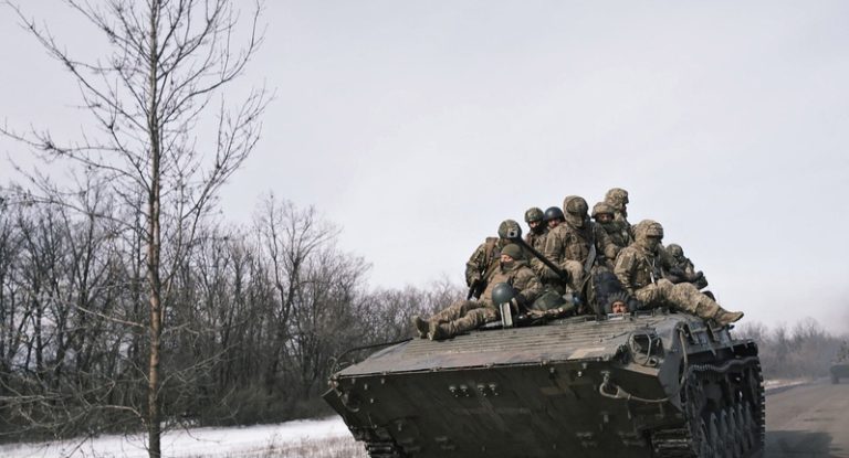 Kyiv detém oficial que ajudava a escapar ao recrutamento militar