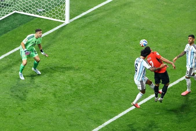 Argentina opera reviravolta épica frente ao Egito na Copa