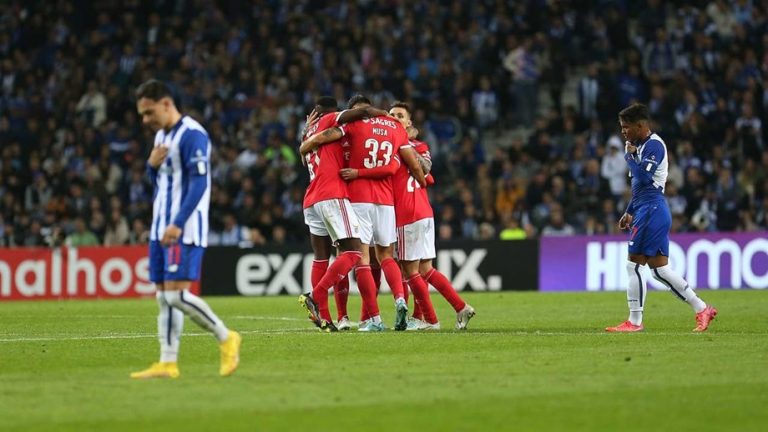 Liga Portuguesa. Benfica vence clássico no “Dragão”