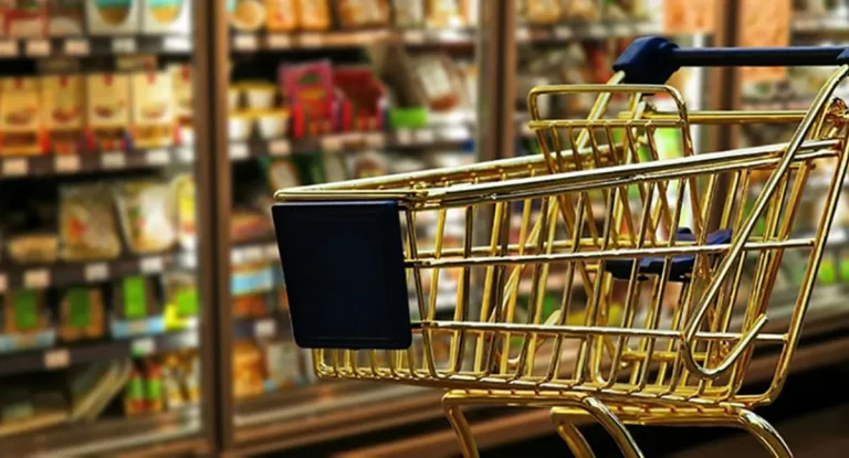 Preços das importações e exportações voltam a cair em outubro