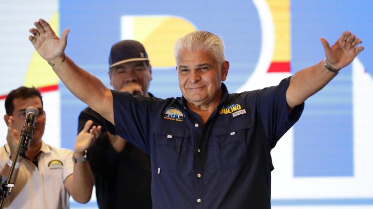 Panamá elege novo Chefe de Estado