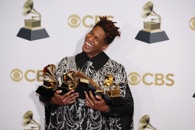 Grammy. Os grandes vencedores são Jon Batiste, Olivia Rodrigo e Silk Sonic