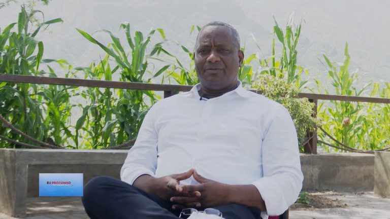 Carlos Vasconcelos assume derrota