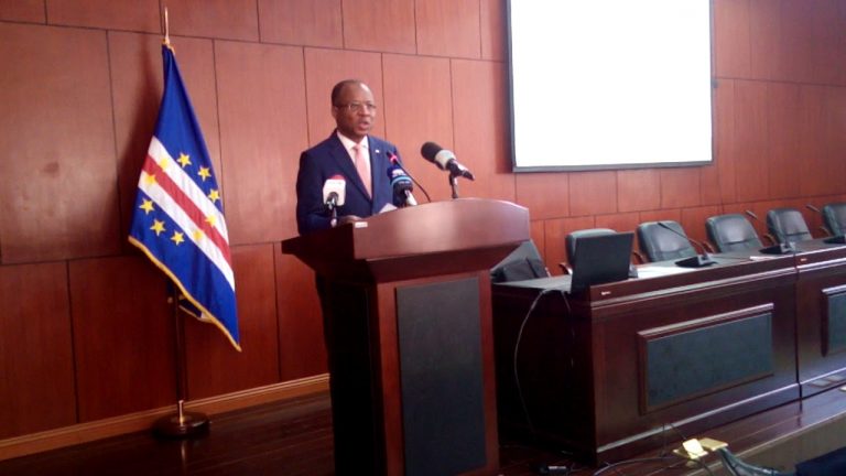 Cabo Verde interdita voos com vários países devido ao Covid-19