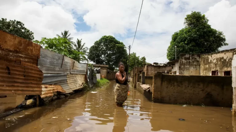 Quase 700 mil pessoas afetadas pelas piores cheias em décadas em Moçambique