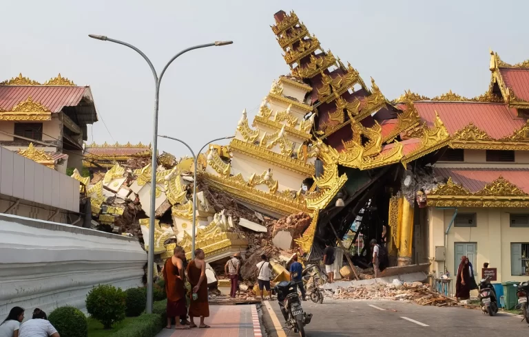 Mais de 1600 mortes já confirmadas em Myanmar na sequência do sismo