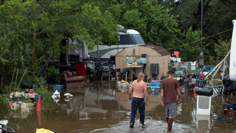 Tempestade tropical Beryl Causa dois mortos no Texas
