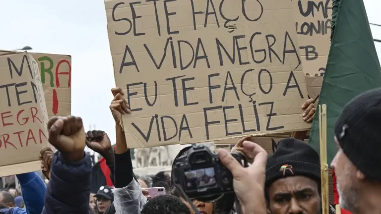 Milhares marcham em Lisboa para exigir justiça pela morte do Cabo-verdiano Odair Moniz