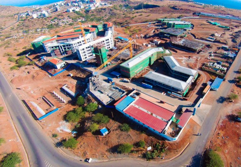 Ossadas humanas encontradas nas proximidades do novo campus da UNICV
