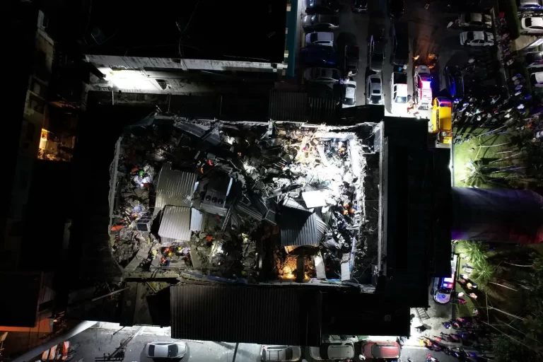 Sobe para 113 números de mortos por desabamento de discoteca na República Dominicana
