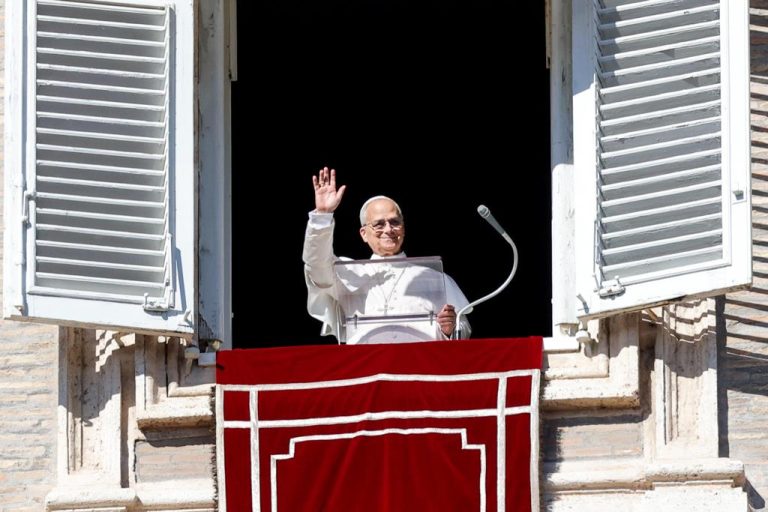 Civis mortos. Papa apela esforço dos políticos para “cessar o fogo”