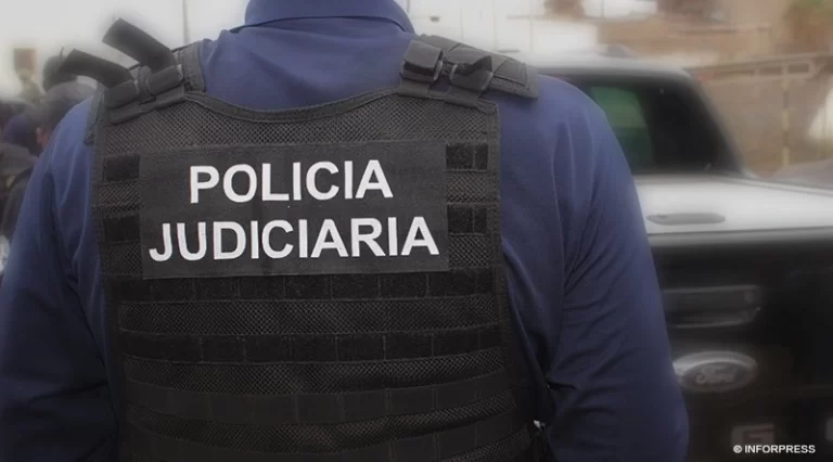 PJ detém 2 indivíduos e apreende drogas em Ponta D’Água