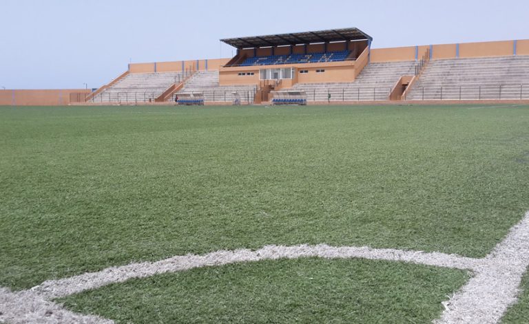 Académica e Sanjoaneses jogam a pensar no título, no Porto Novo