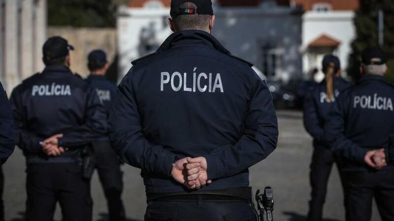 Cabo-verdiano alvejado com 2 tiros no Seixal, em Portugal