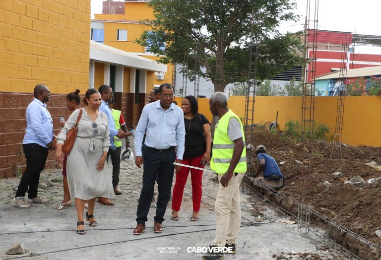Ministro da Educação visita infraestruturas educativas na preparação para novo ano letivo 