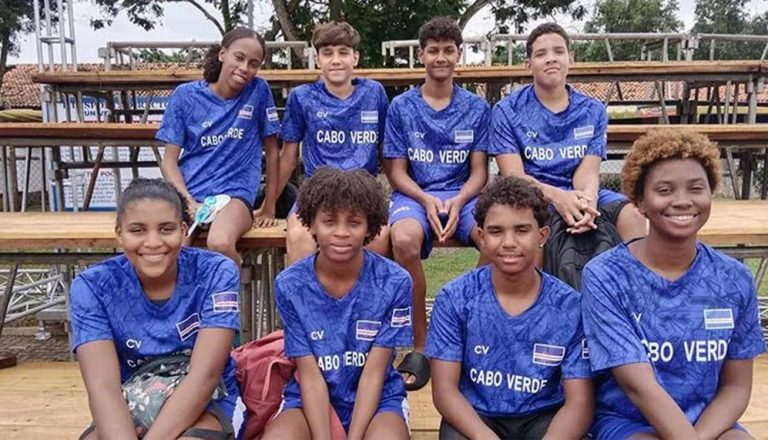 Cabo Verde conquista medalha de bronze no campeonato Africano júnior de natação