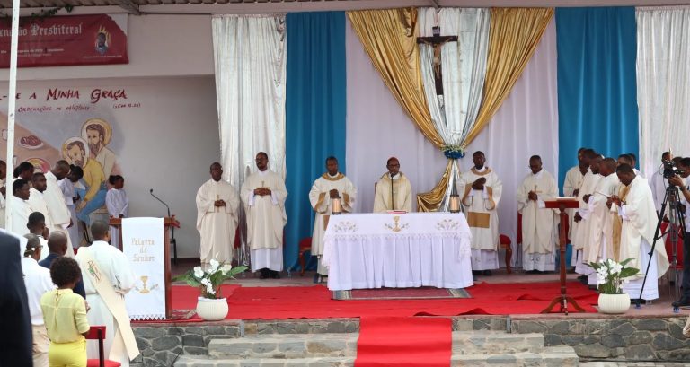Espiritanos ganham dois novos Padres 