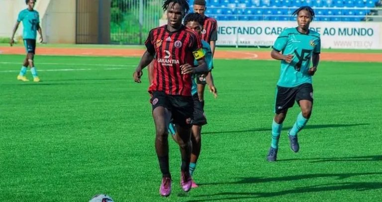 Futebol Sub-19. EPIF da Praia e Batuque de São Vicente na final