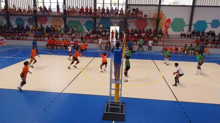 Nacional de Voleibol. Paulense e Seven Stars feminino, Pantera Negra e Progresso masculino triunfam na abertura 