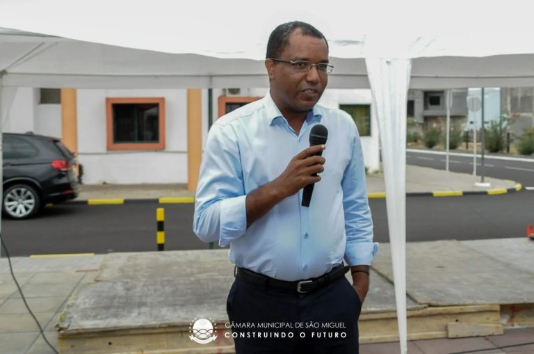 Governo contrata 240 novos professores para suprir vagas
