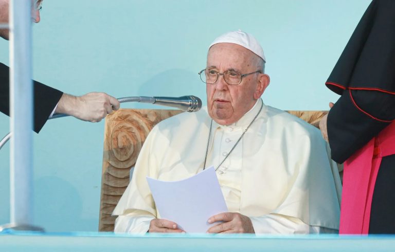 Papa pede esperança numa humanidade que necessita de Paz 