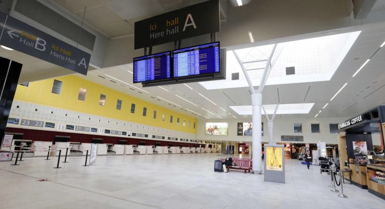 França. 6 aeroportos evacuados devido a ameaças de bomba