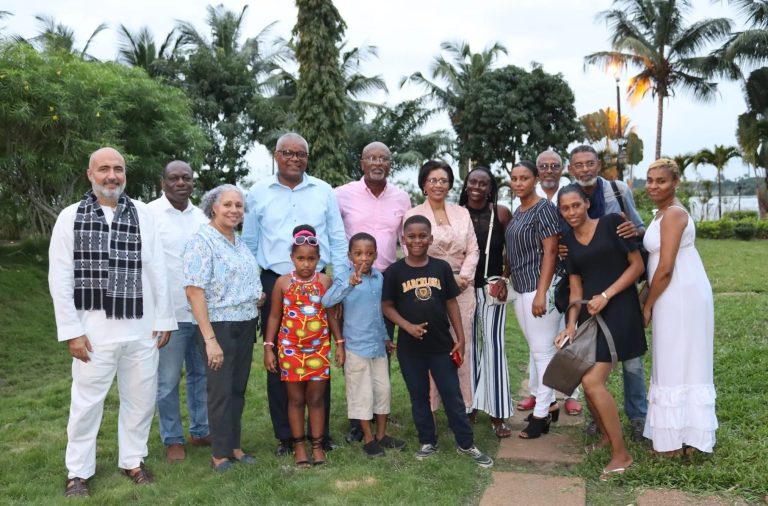 Comunidade Cabo-verdiana em Costa do Marfim reúne com Ministros das Comunidades e da Justiça