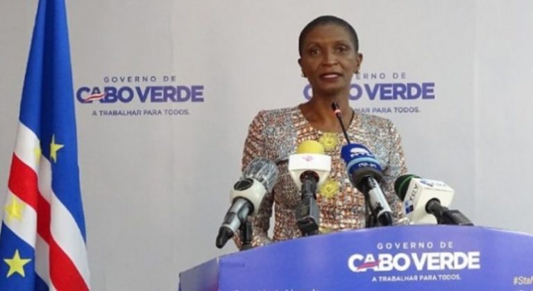 Ministra da Saúde participa na 74.ª Sessão do Comité Regional da OMS/AFRO