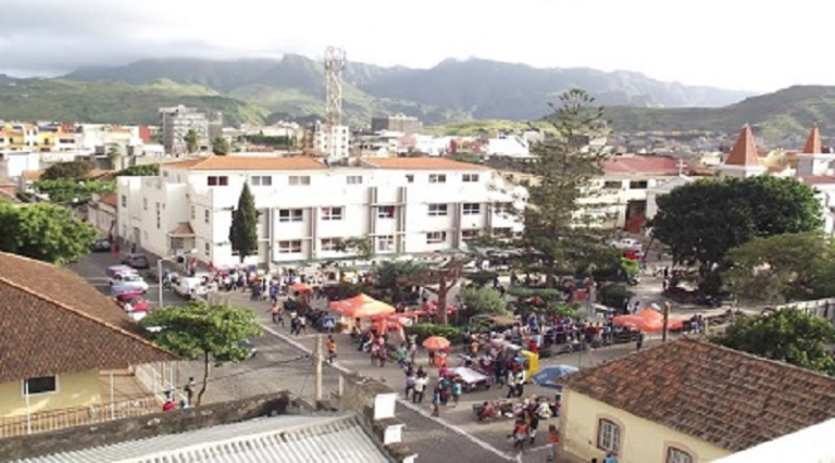 SANTA CATARINA DE SANTIAGO: Várias inaugurações marcam a festa da Santa Padroeira