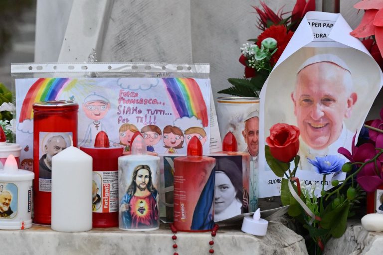 Santo Padre passou bem a noite e está a repousar