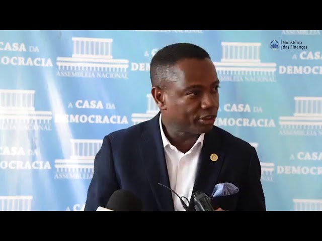 Cabo Verde precisa de 50 milhões de contos para financiar desenvolvimento