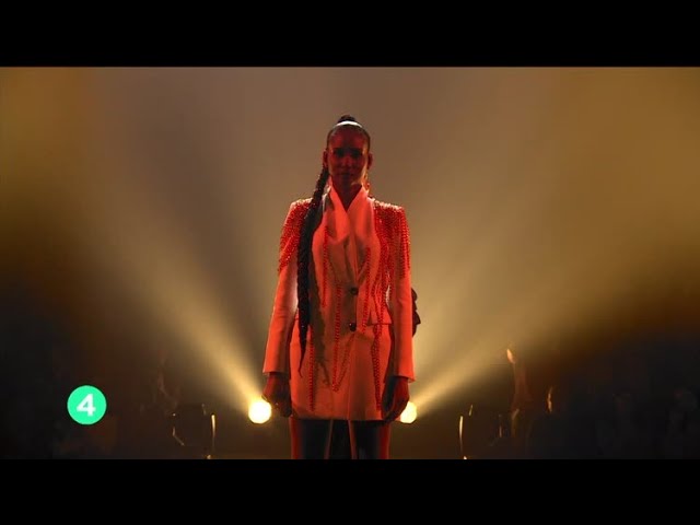 Kady Araújo na final do Festival da Canção 2020