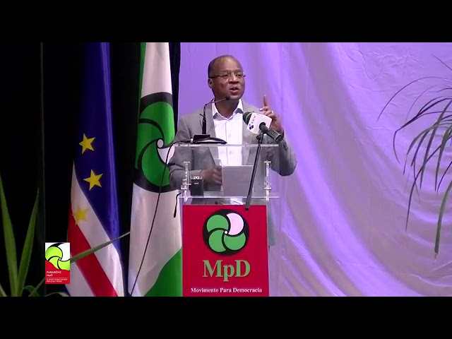 “Nôs é Governo qui, na Kabo Verdi independenti, governa na kontexto mas difísil qui kualquer Governo dja govena li na Kabo Verdi”