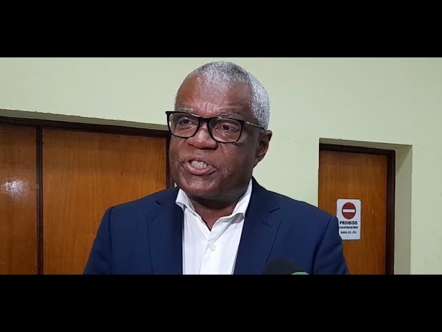 Ministro das Comunidades reuniu-se com emigrantes da Ribeira Grande de Santo Antão