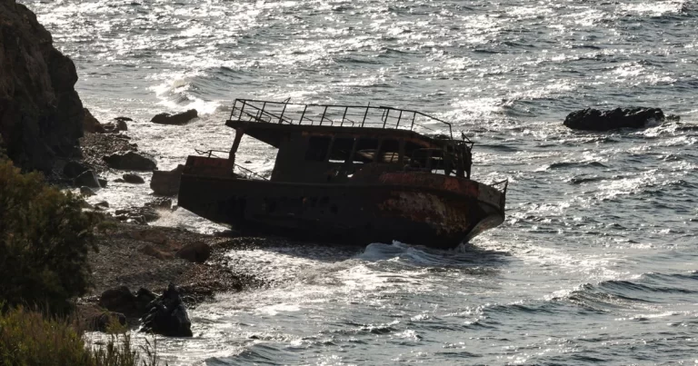 Naufrágio no Golfo de Áden deixa pelo menos 68 mortos e 74 desaparecidos
