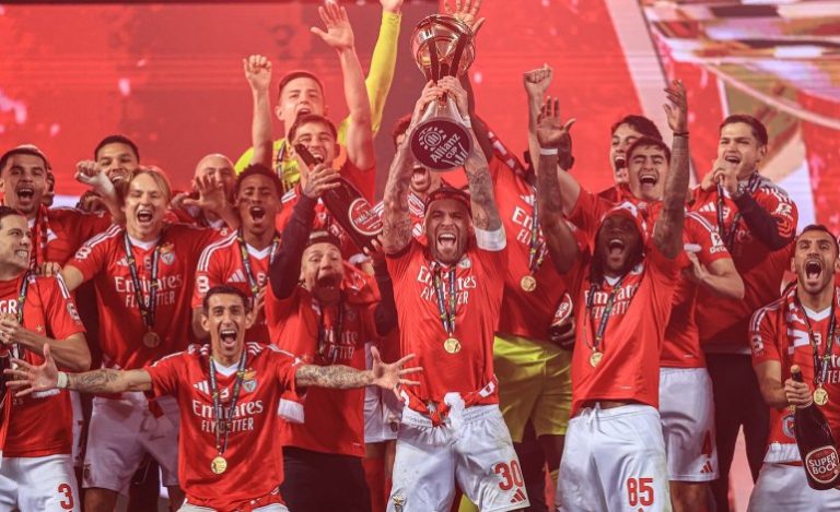 Benfica vence Sporting nos penáltis e fica com Taça da Liga