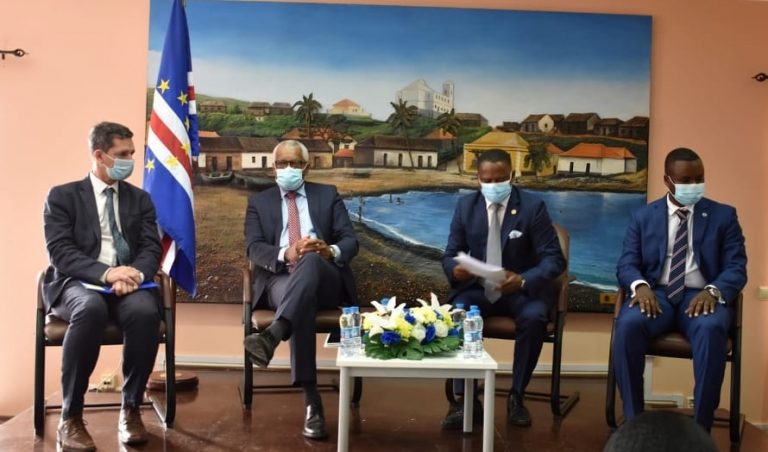 Vice PM convida emigrantes a investirem em Cabo Verde