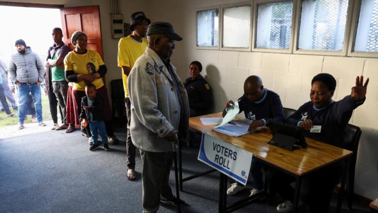 África do Sul. Primeiros resultados indicam fim da maioria absoluta do ANC