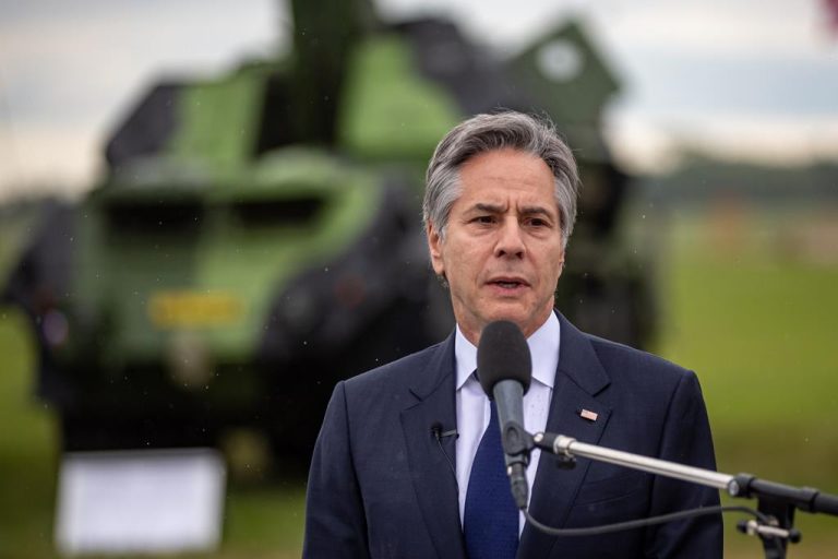 Antony Blinken denuncia apoio da China ao esforço de guerra da Rússia na Ucrânia