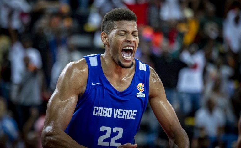 Edy Tavares já está ao serviço da Seleção nacional de basquetebol