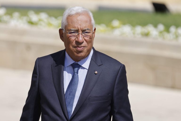 Já há vozes a pedir demissão de António Costa